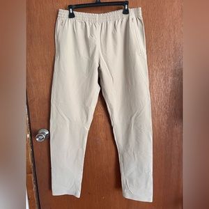 NWOT Outdoor Voices Mens Rectrek pants in Pampas